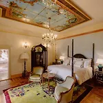 Castello Di Casalborgone, Luxury Italian Castle فندق 5*