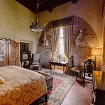 Castello Di Casalborgone, Luxury Italian Castle 5* Casalborgone