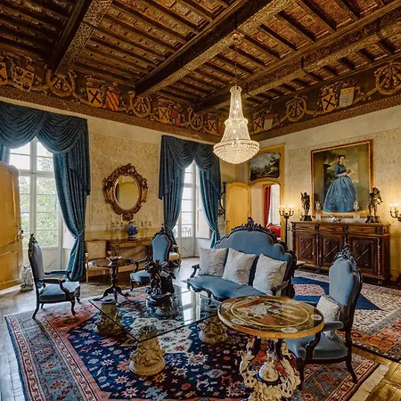 Castello Di Casalborgone, Luxury Italian Castle Hotell 5*