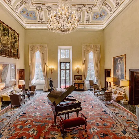 Hotel Castello Di Casalborgone, Luxury Italian Castle Casalborgone