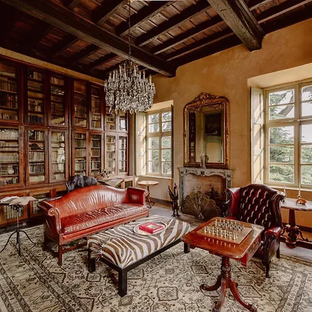 Castello Di Casalborgone, Luxury Italian Castle 5* Casalborgone