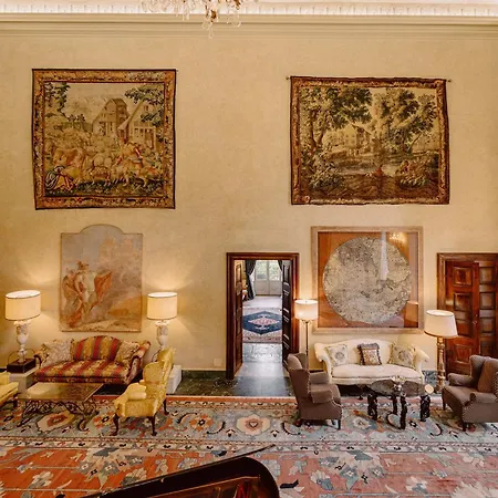 Castello Di Casalborgone, Luxury Italian Castle Otel Casalborgone