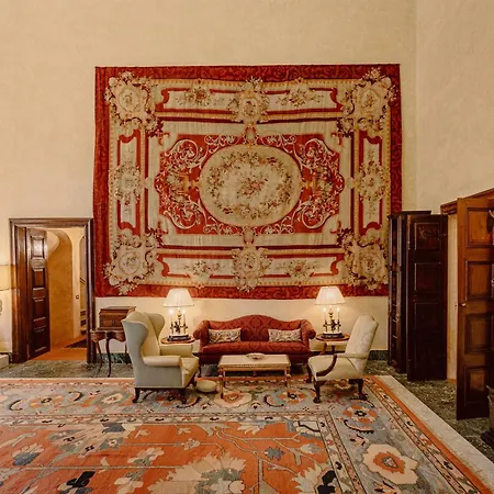 Otel Castello Di Casalborgone, Luxury Italian Castle 5*