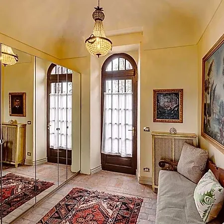 Castello Di Casalborgone, Luxury Italian Castle فندق 5*