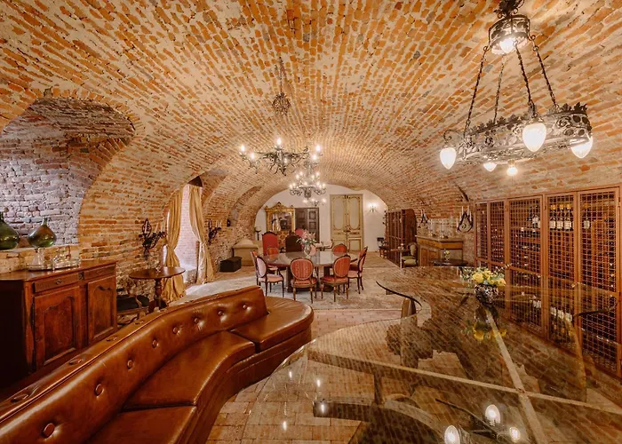 Castello Di Casalborgone, Luxury Italian Castle 5* Casalborgone