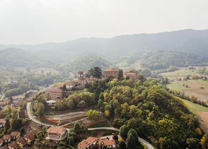 Castello Di Casalborgone, Luxury Italian Castle Hotel 5*