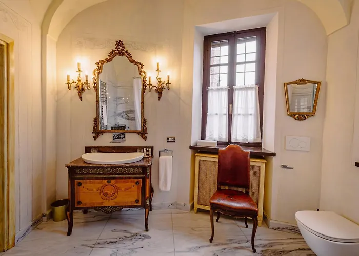 Castello Di Casalborgone, Luxury Italian Castle 5* Casalborgone