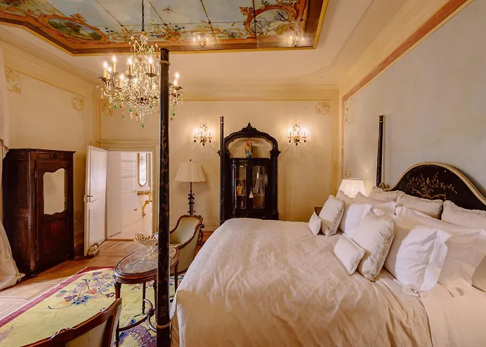Castello Di Casalborgone, Luxury Italian Castle 5* Casalborgone