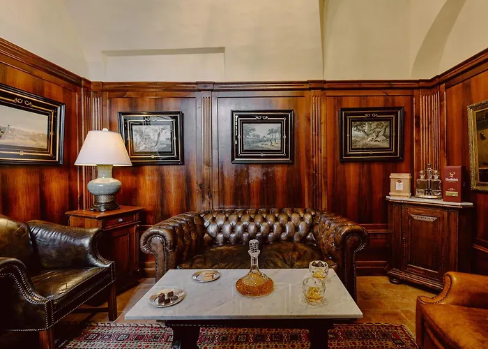 Castello Di Casalborgone, Luxury Italian Castle Hotell